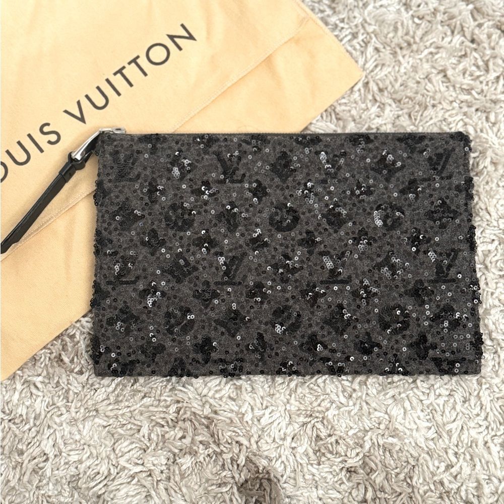 Rare Luxury LOUIS VUITTON Sunshine Express Clutch Wool Sequins Leather Pouch